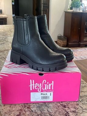 HeyGirl by Corkys Black Chunky Chelsea Combat Boot - Women's